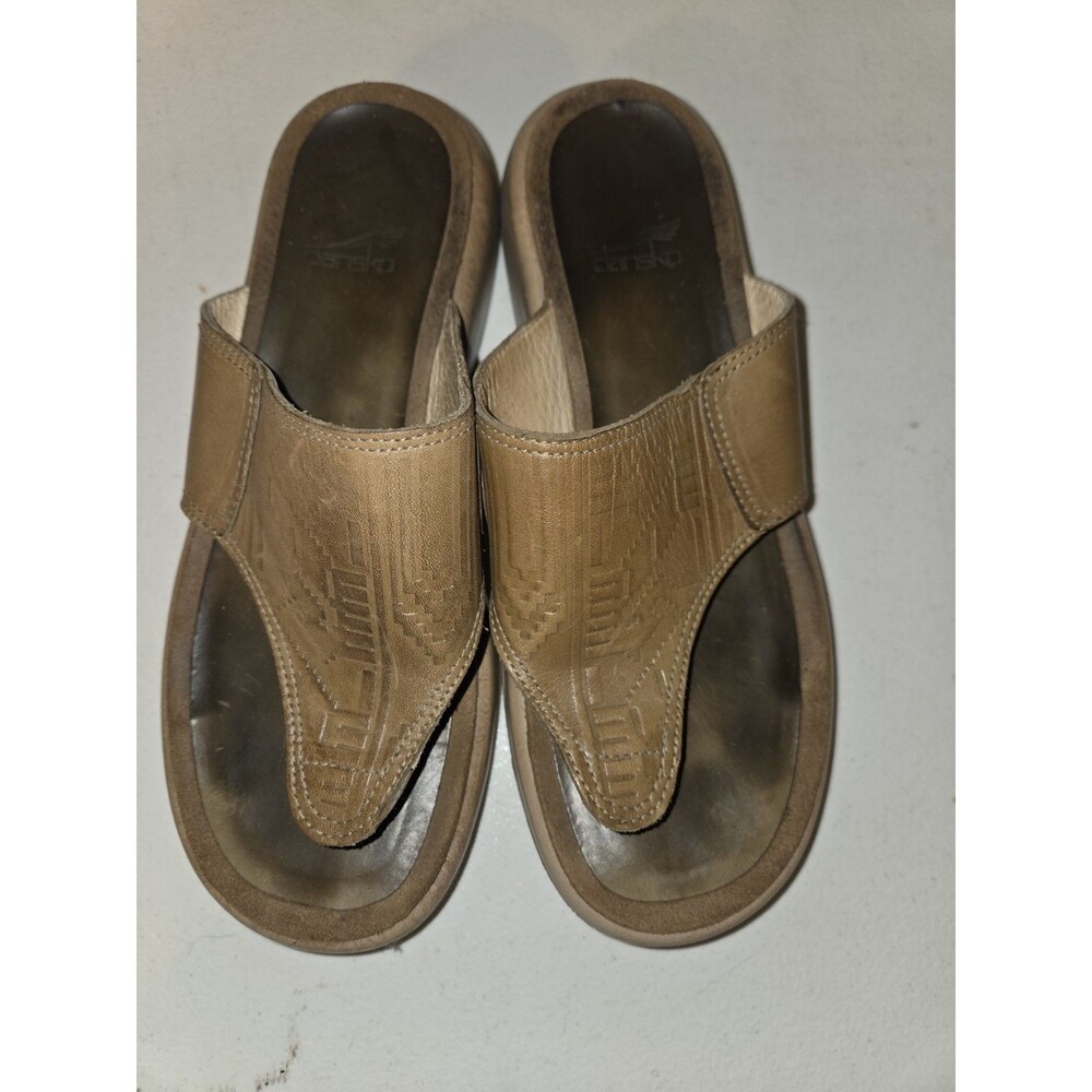 Dansko Tan Leather Embossed Thong Slide Sandals Clogs Platform Mule EU 38